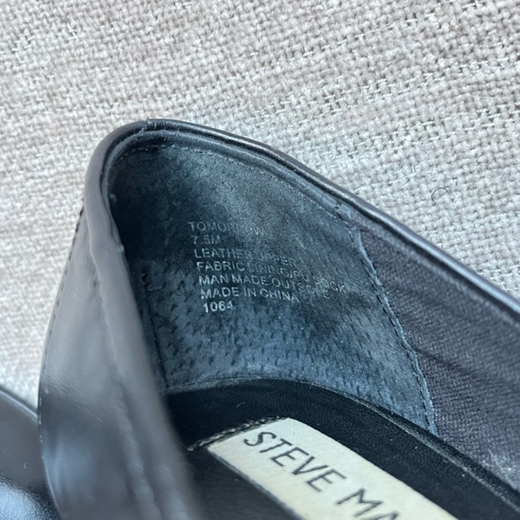 Steve Madden Genuine Leather Block Heels - Picture 8 of 8